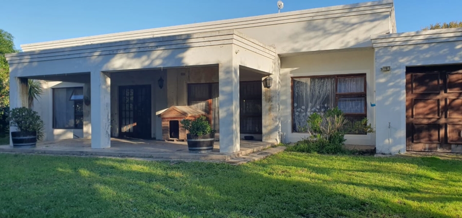 3 Bedroom Property for Sale in Sandbaai Western Cape